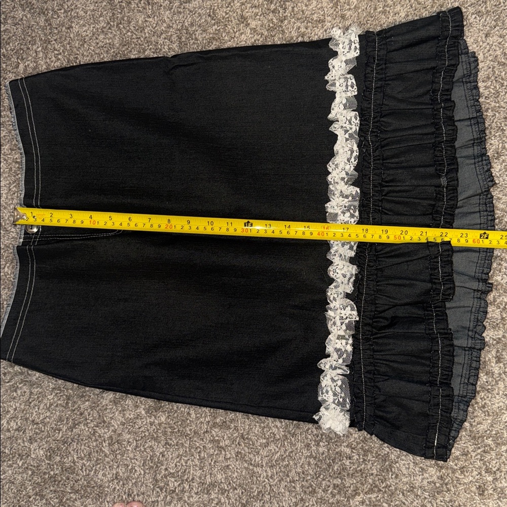 Vintage Clio Black Denim Skirt with White Stitching. Size 8 - Picture 8 of 8